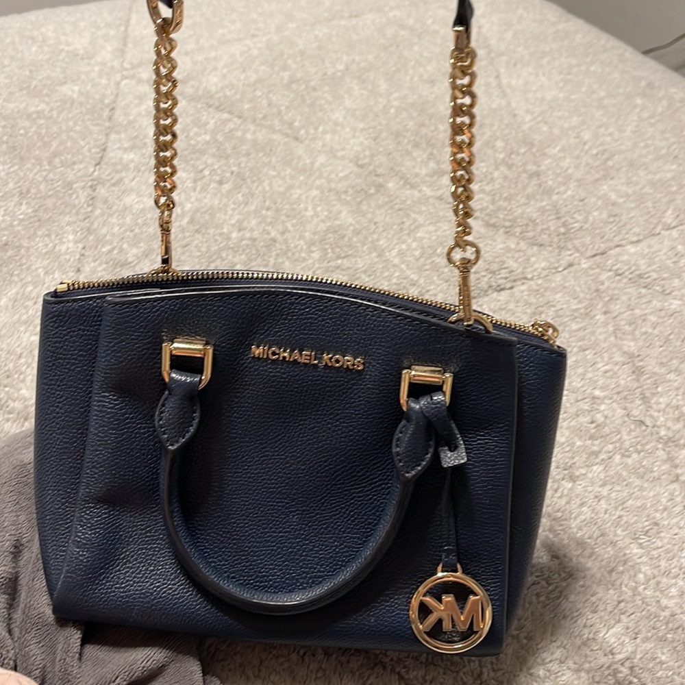 Navy medium Michael Kors purse - Picture 6 of 6